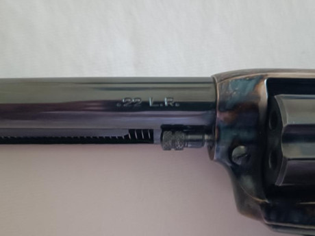 Vendo 2 revólveres Frontier 5,5" UBERTI en 44-40 y 22LR.

Con los certificados BOPE y Defensa para 11