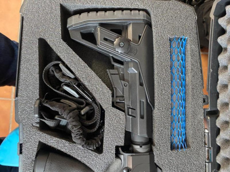 Buenas. 
Pongo en venta este arma. No cambios. Se encuentra en Granada guiada con licencia A. Arma de 00