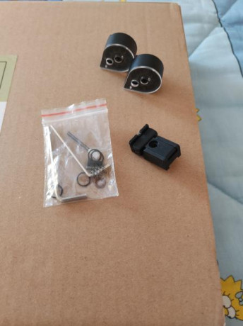 Hola. 
Pongo a la venta mi Stinger de co2 4.5
En principio lo vendo todo junto.
Consta de la Stinger cp2, 12