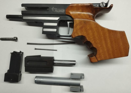 Vendo Pardini HP Calibre 32 SW usada pero en perfecto estado de funcionamiento, creo he sido su segundo 11