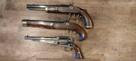 Vendo revolver pietta inoxidable, con algún toque estético pero mecánicamente perfecto. Según recuerdo 02