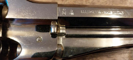 Vendo revolver pietta inoxidable, con algún toque estético pero mecánicamente perfecto. Según recuerdo 12