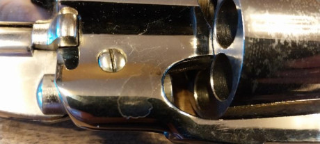 Vendo revolver pietta inoxidable, con algún toque estético pero mecánicamente perfecto. Según recuerdo 10