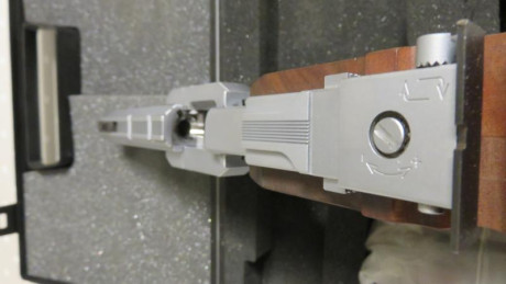 Lo dicho vendo mi pistola BENELLI MP 95E del calibre 32WC con cachas anatómicas talla M/L ya que es ajustable 11