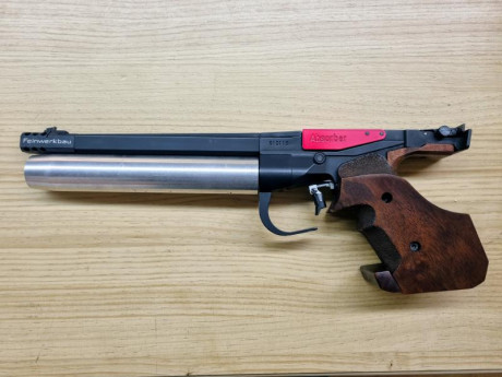 Vendo pistola Feinwerkbau  P 34 en muy buen estado tanto metal como maderas.
Como todas las de la marca 02
