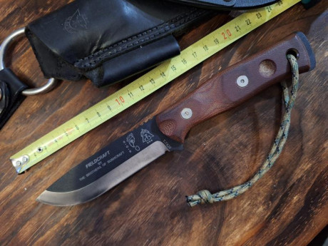 *SE VENDE:* 

Cuchillo marca TOPS modelo Brothers of Bushcraft, made in USA, acero 1095.
Usado, en muy 02