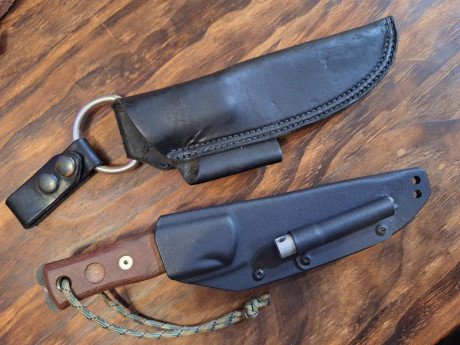 *SE VENDE:* 

Cuchillo marca TOPS modelo Brothers of Bushcraft, made in USA, acero 1095.
Usado, en muy 01