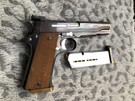 Vendo pistola Star Súper B, 9mmP, en perfectísimo estado, con pavón precioso azulalo, perfecta para precisión, 30