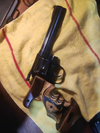 Vendo MANURHIN.MR.38.MATCH. 5'' 3/4 calibre 38 special en maletin original. Cacha anatomica talla M.Buenisimo 11