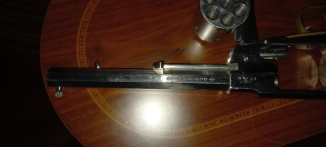 Se vende Pietta 1858 Inox , guiado en AE.
No lo uso y no lo he usado casi nada.
Estoy en Ferrol.
Lo compré 01