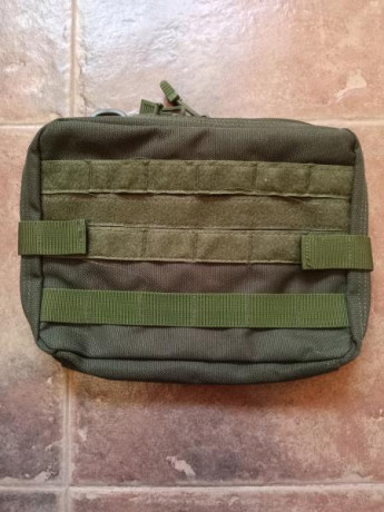 Vendo lo siguiente, los precios incluyen envió a península por mensajería, los artículos son originales, 32
