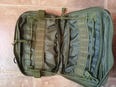 Vendo lo siguiente, los precios incluyen envió a península por mensajería, los artículos son originales, 31