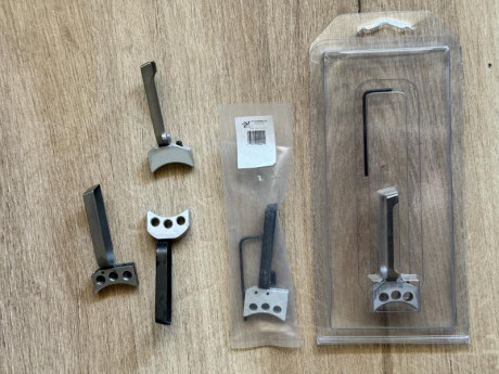 Lote de 5 disparadores diferentes para 1911 mono hilera y clones . A 20 Euros la unidad.
VENDIDOS 00