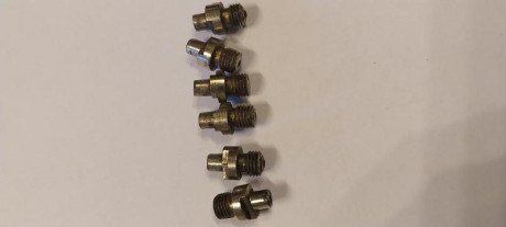 Vendo revolver pietta inoxidable, con algún toque estético pero mecánicamente perfecto. Según recuerdo 00