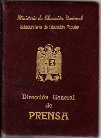  EN RECUERDO Y HOMENAJE A LOS QUE YA NO ESTÁN. 

Si pones en  GOOGLE    PASAPORTES EN LA MEMORIA   da 70