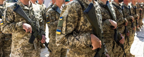 Se ha fotografiado a 25 guardias fronterizos con el CETME L... 00