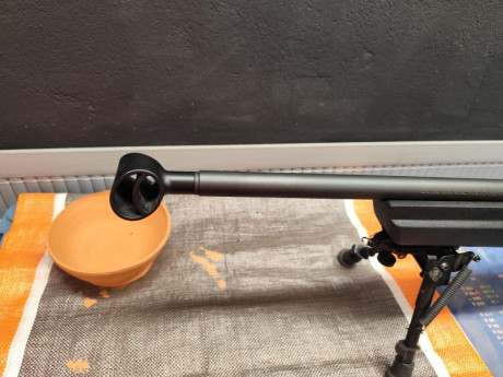 Hola vendo Rifle Remington 700 cañón pesado en CALIBRE 308w con dos culatas más visor,bípode y funda muy 11