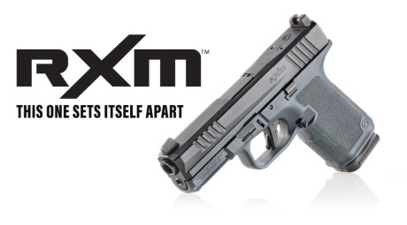 Otra que a partir del diseño de Glock, mejora lo que creen que conviene.

 En este caso: 
Ergonomía
Angulo 01