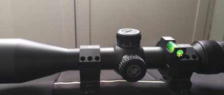Visor Vortex DiamondBack Tactical 6-24x50, reticula EBR-2C Mrad (miliradianes) Primer plano focal (FFP),
tapas 01