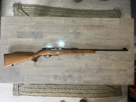 Hola compañeros 
Vendo esta carabina semi y manual en perfecto estado .

400 eur + envio (rebaja 375 eur)

Un 32