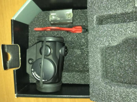 Buenos días, vendo Aimpoint Micro H-1, nuevo.
Precio: 400€ 00