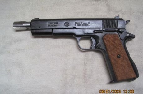  NECESARIO LIBRO DE COLECCIONISTA 



VENDO:
1ª ---- Pistola DETONADORA, marca ME 800 GENERAL, calibre 02