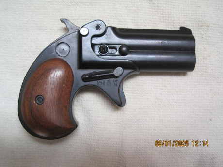  NECESARIO LIBRO DE COLECCIONISTA 



VENDO:
1ª ---- Pistola DETONADORA, marca ME 800 GENERAL, calibre 32