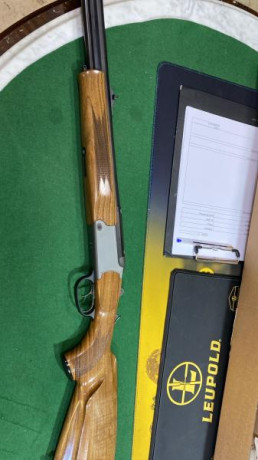 De un buen amigo.Express superpuesto Blaser BB97 Classic calibre 30R. Doble gatillo articulado de precisión. 12