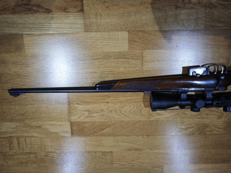 Muy buenas compañeros

Pongo a la venta un Brno Fox 2 del 222rem.
Dicho rifle lo adquirí hace menos de 02