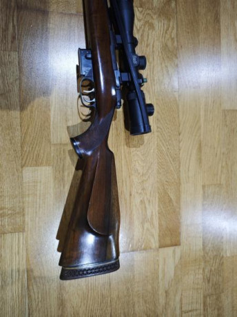 Muy buenas compañeros

Pongo a la venta un Brno Fox 2 del 222rem.
Dicho rifle lo adquirí hace menos de 00