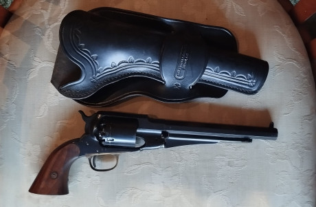 Vendo revolver Remington SANTA BARBARA con cartuchera, comprada en EE.UU.
Punto de mira ajustado a 25 22