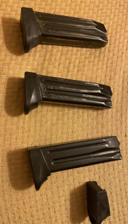 Se vende lote de 3 cargadores con prolongador+ 2, (15 cartuchos ), se incluye otro prolongador y funda 01