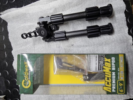 Bipode Caldwell Accumax Mlock- Keymod 6-9 " , tres días de uso. Fibra de carbono. 
Lo quito por venta 00