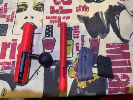 Vendo mi CZ comprada en Junio del 23 Calibre .22LR
Va con cargador de 5 de serie de plastico y otro de 00