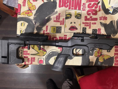 Vendo mi CZ comprada en Junio del 23 Calibre .22LR
Va con cargador de 5 de serie de plastico y otro de 10