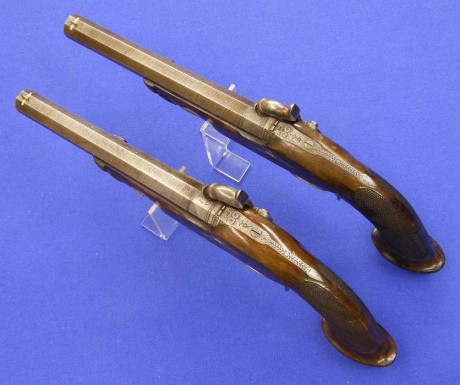 Voy a colocar unas fotos de un arma larga alemana de llave de mecha del siglo XVI. 150