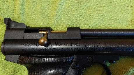 Está impecable y con poquisimo uso, la dejo por no usarla. La pistola se encuentra en Asturias y el precio 00