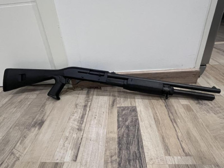 Vendo Benelli M3 Súper 90, una de las mejores escopetas tácticas. 
Ha tenido poco uso, está en muy buen 02