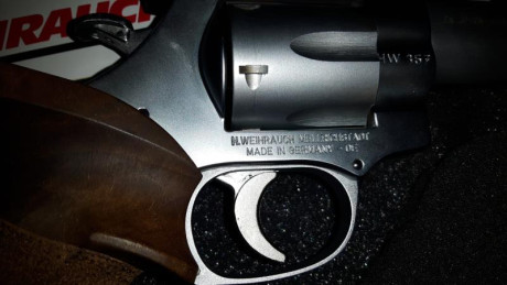 Buenas compañeros.
Pongo a la venta mi revolver del .32, esta seminuevo.
Lo compre como segunda arma del 00