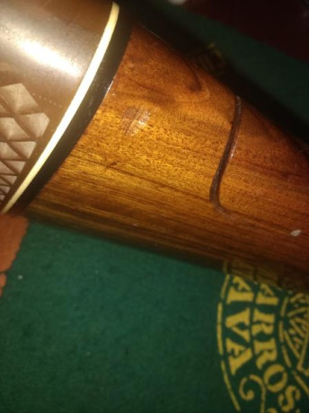 Vendo escopeta de trap Miroku 3800 W gama alta. Está toda labrada y maderas del grado 5 acabadas al aceite, 11