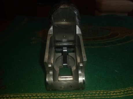 Vendo escopeta de trap Miroku 3800 W gama alta. Está toda labrada y maderas del grado 5 acabadas al aceite, 40