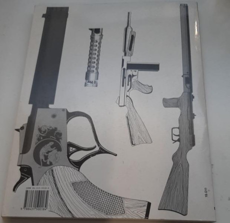 Buenas compañeros,  vendo el libro El gran libro de los silenciadores y de las armas silenciadas, en buen 01