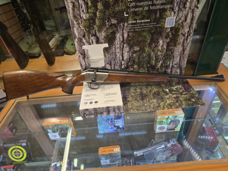 Se vende blaser r93 luxus en calibre 30-06, lleva magnaport, rifle muy cuidado con 1 roce en el guardamontes 02