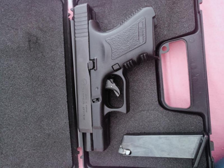 Buenas vendo pistola de fogueo tipo Glock 26 9 mm PAK
La compré como capricho de coleccionista y e decidido 00