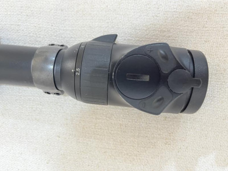 Se vende visor Swarovski Z6i de 2,5-15x56 en perfecto estado y muy cuidado. Se vende solo el visor, las 12