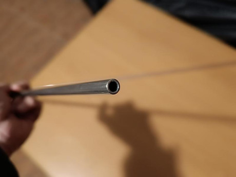 Vendo liner de FX modelo STX, longitud de 600 mm y calibre 5.5. El precio es de 70€ envío incluido. 01