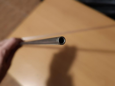 Vendo liner de FX modelo STX, longitud de 600 mm y calibre 5.5. El precio es de 70€ envío incluido. 00