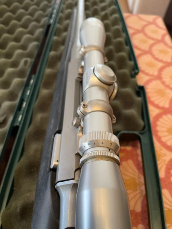 COMPAÑERO VENDE BROWNING CAL.30-06 CERROJO
MONTURAS FIJAS
VISOR LEUPOL 3-9
 1400  Euros.   NEGOCIABLES 10