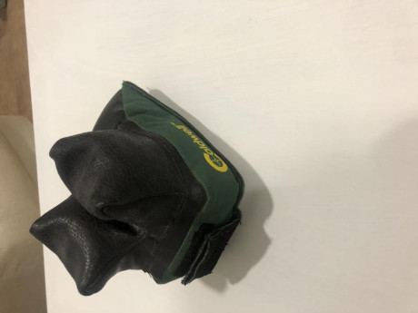 Vendo lote de competición para carabina:
Visor Ior Valdada 36x42 con anillas y parasol 
Retícula en imagen 00