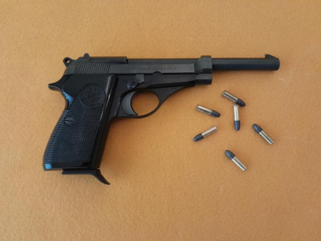 Hola buenas tardes busco pistola del calibre 22 para tiro deportivo. 51